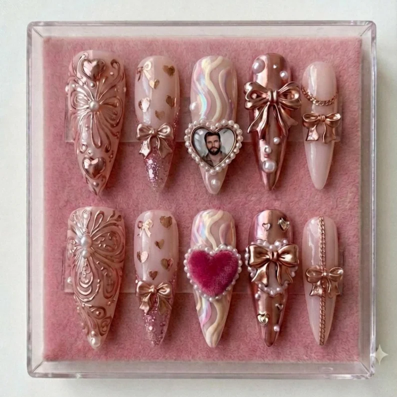 personalized photo gift, photo portrait nails, press on nails, custom press on nails, fake nails, Nails Art, stained glass nails, gold press on nails, 3d press on nails, luxury press on nails, handmade press on nails