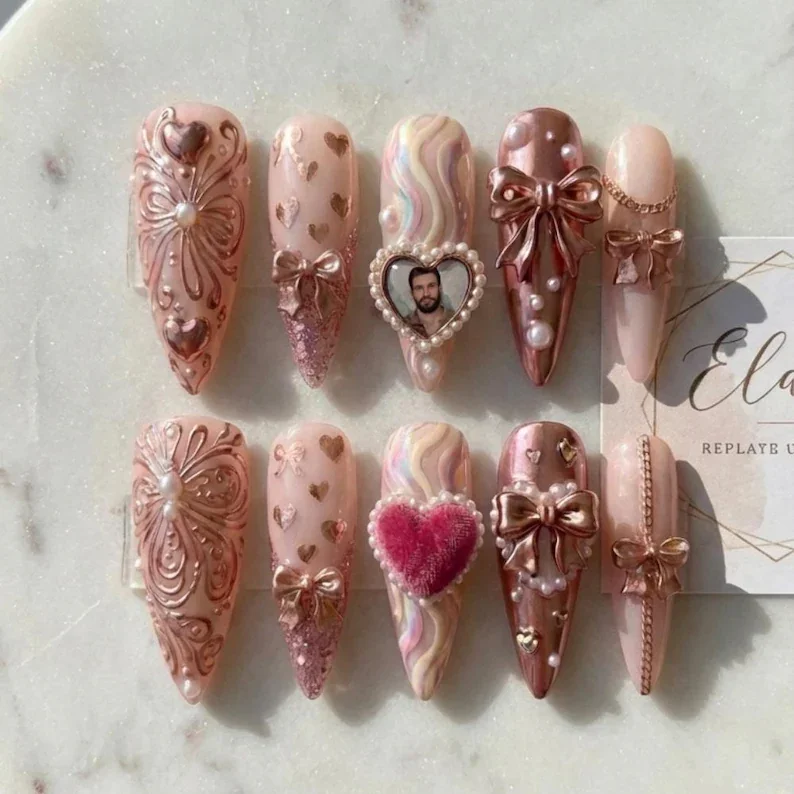 custom portrait nails, valentine press on, press on nails, custom press on nails, fake nails, Nails Art, stained glass nails, gold press on nails, 3d press on nails, luxury press on nails, handmade press on nails