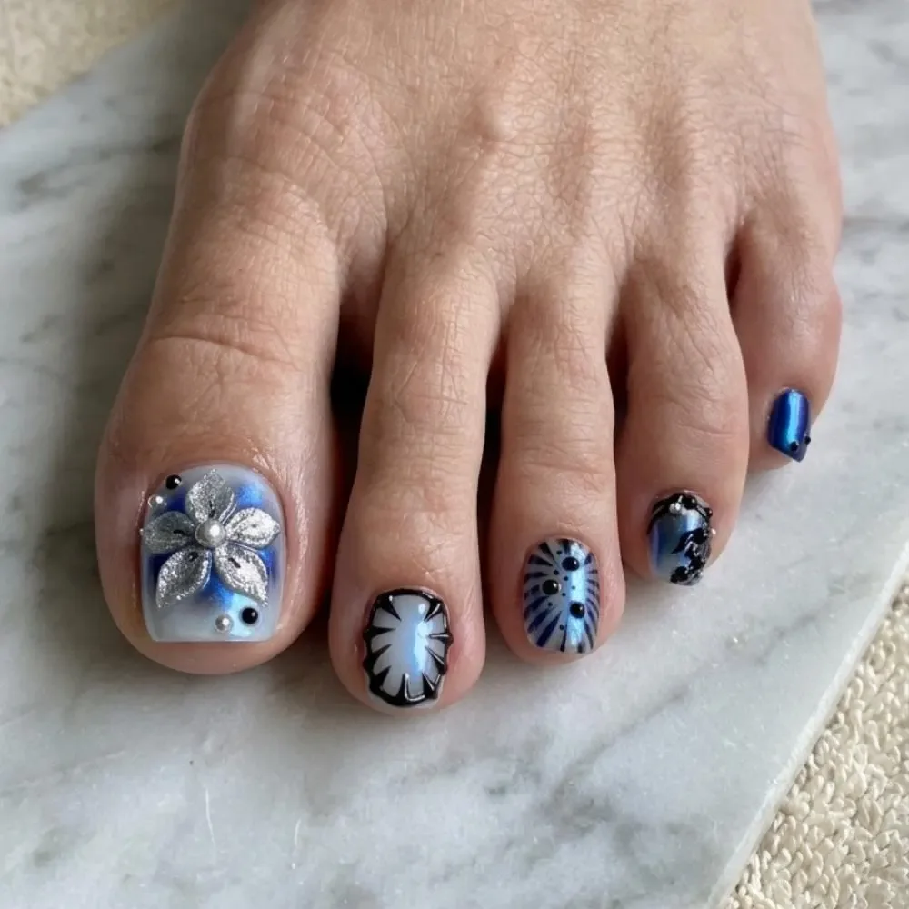 press on toes, 3D black chrome, press on nails, custom press on nails, fake nails, Nails Art, stained glass nails, gold press on nails, 3d press on nails, luxury press on nails, handmade press on nails