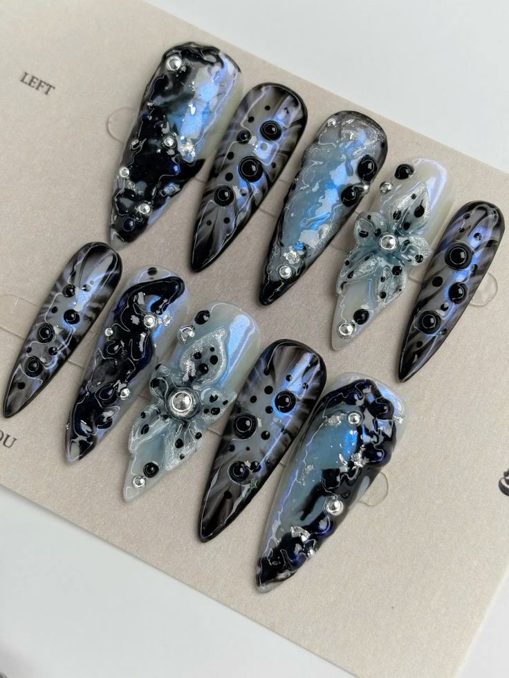 press on nails, custom press on nails, fake nails, Nails Art, stained glass nails, gold press on nails, 3d press on nails, luxury press on nails, handmade press on nails