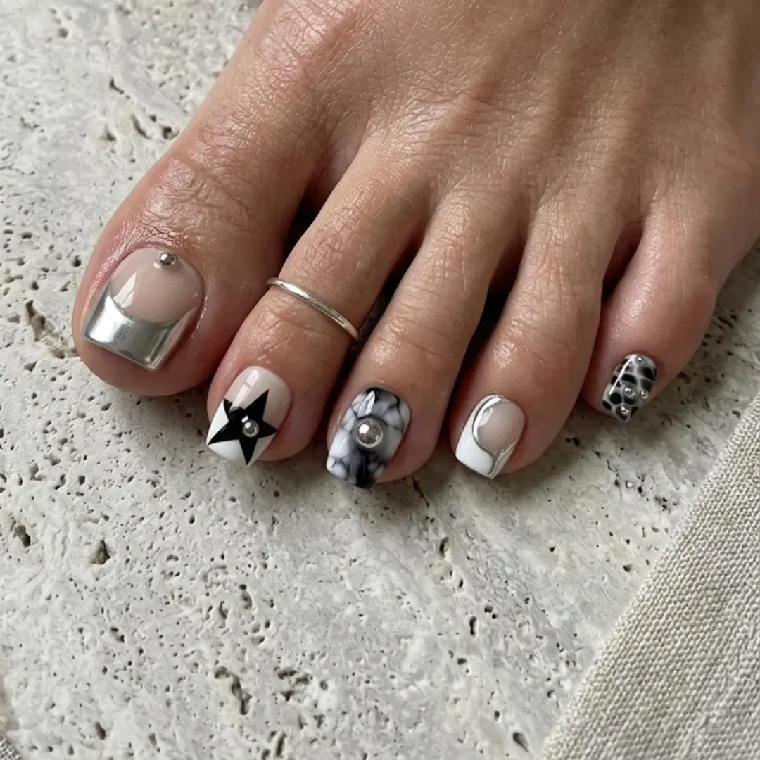 french tip nails, 3d metal charms, press on nails, custom press on nails, fake nails, Nails Art, stained glass nails, gold press on nails, 3d press on nails, luxury press on nails, handmade press on nails