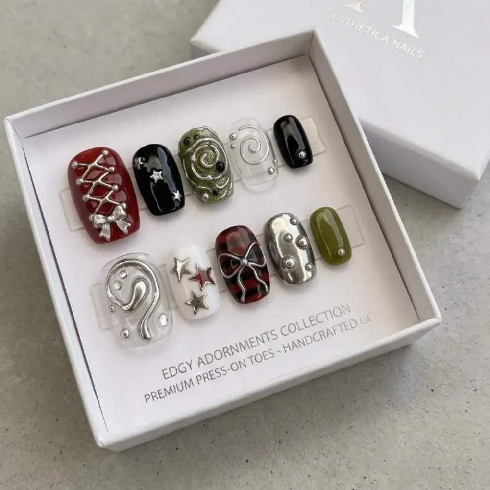 silver grunge nails, cyberpunk fake nails, press on nails, custom press on nails, fake nails, Nails Art, stained glass nails, gold press on nails, 3d press on nails, luxury press on nails, handmade press on nails