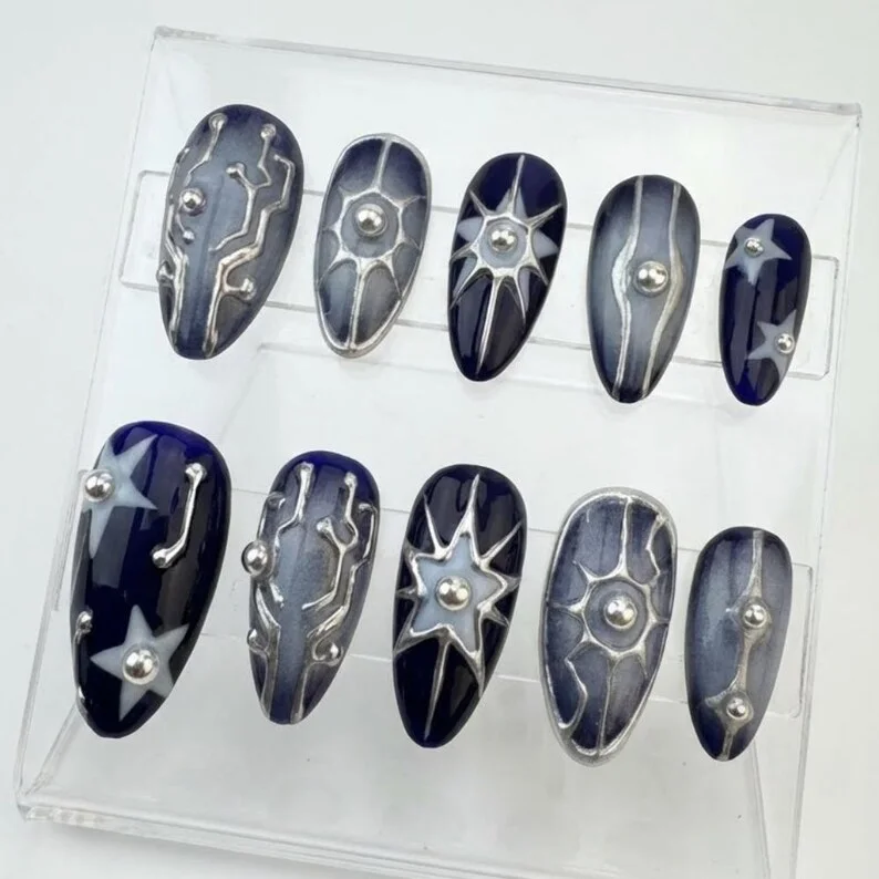 dark aura press on nails, silver metallic nails, press on nails, custom press on nails, fake nails, Nails Art, stained glass nails, gold press on nails, 3d press on nails, luxury press on nails, handmade press on nails