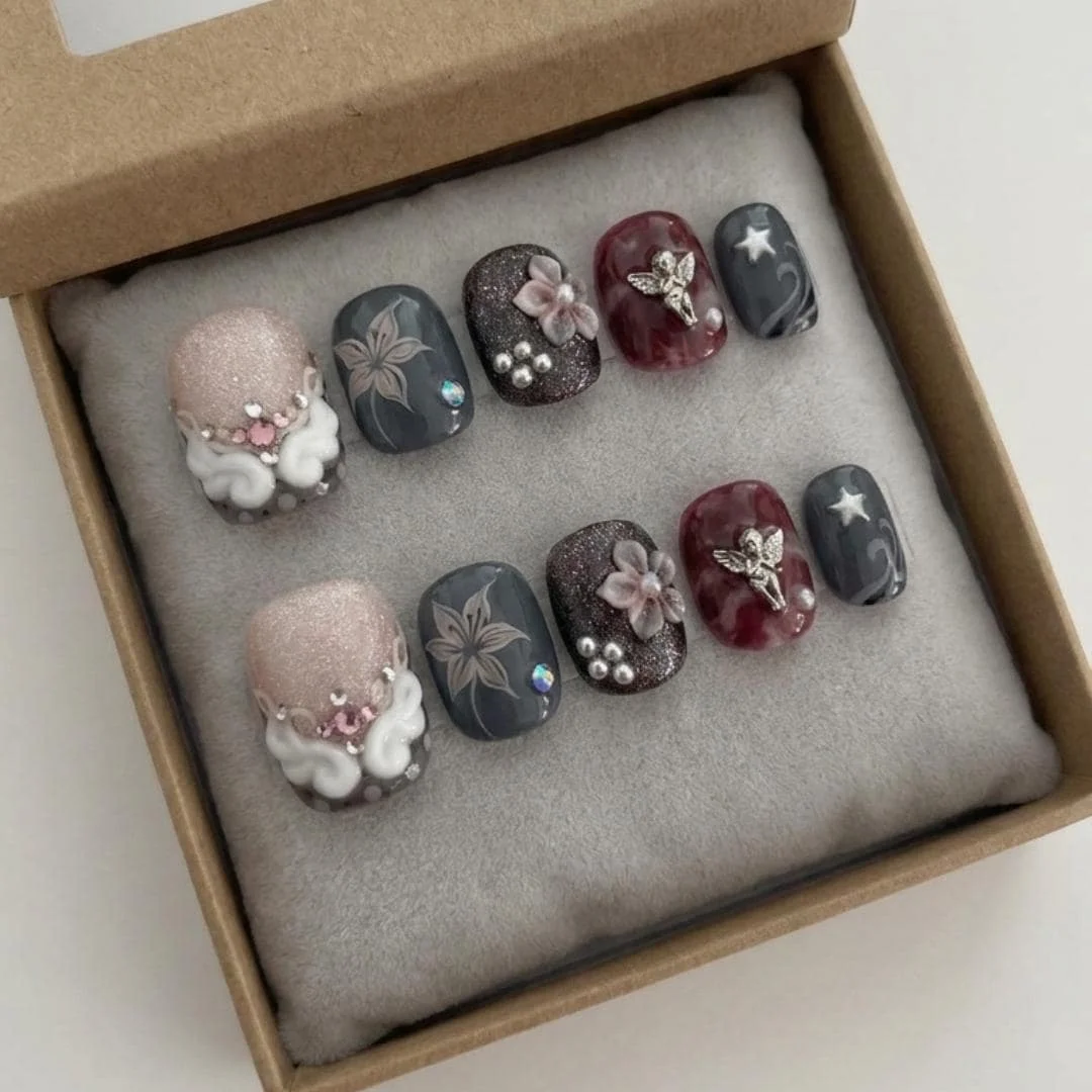 press on nails, custom press on nails, fake nails, Nails Art, stained glass nails, gold press on nails, 3d press on nails, luxury press on nails, handmade press on nails