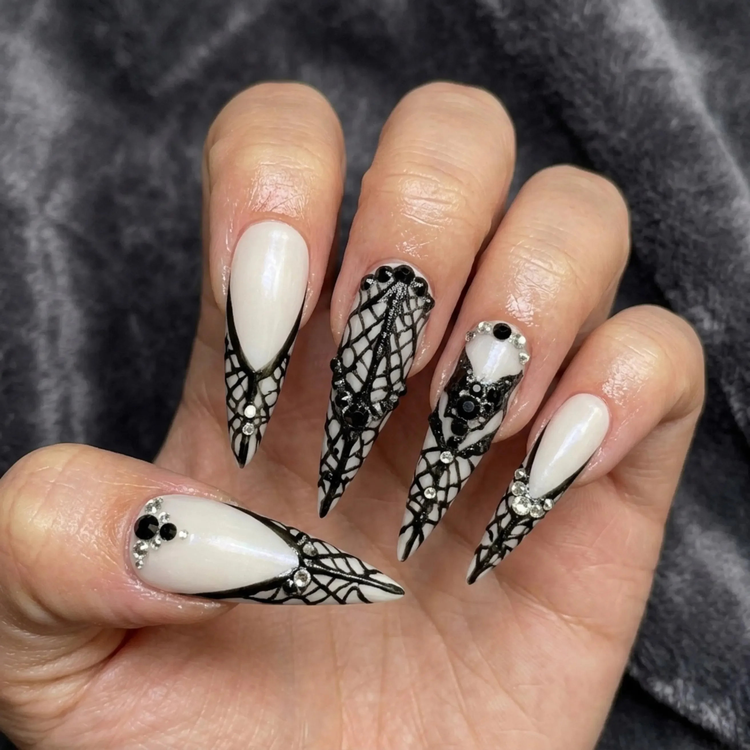 press on nails, custom press on nails, fake nails, Nails Art, stained glass nails, gold press on nails, 3d press on nails, luxury press on nails, handmade press on nails