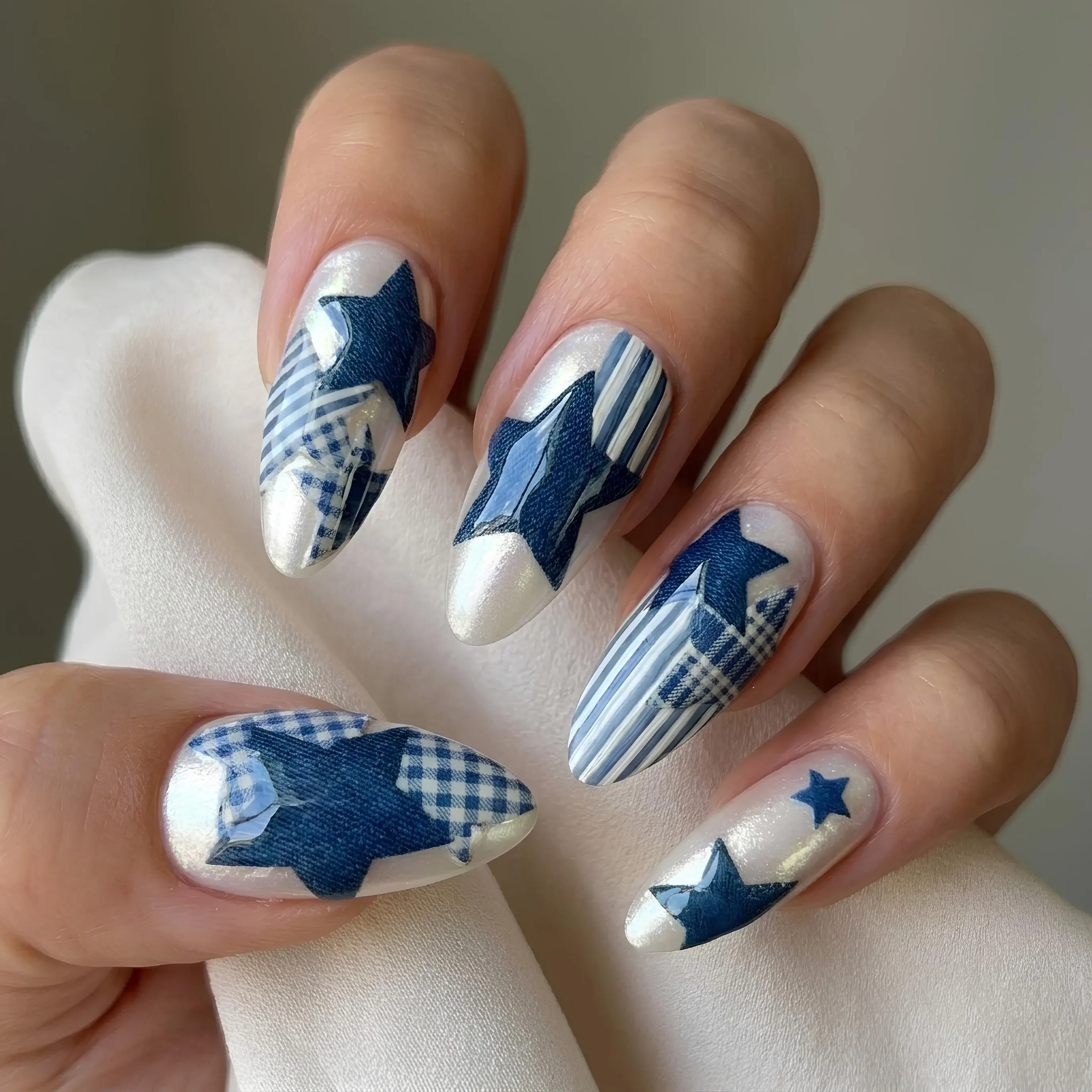 press on nails, custom press on nails, fake nails, Nails Art, stained glass nails, gold press on nails, 3d press on nails, luxury press on nails, handmade press on nails