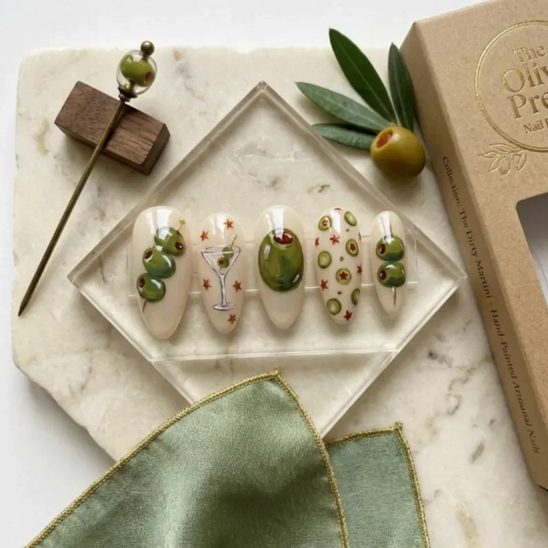 press on nails, custom press on nails, fake nails, Nails Art, stained glass nails, gold press on nails, 3d press on nails, luxury press on nails, handmade press on nails