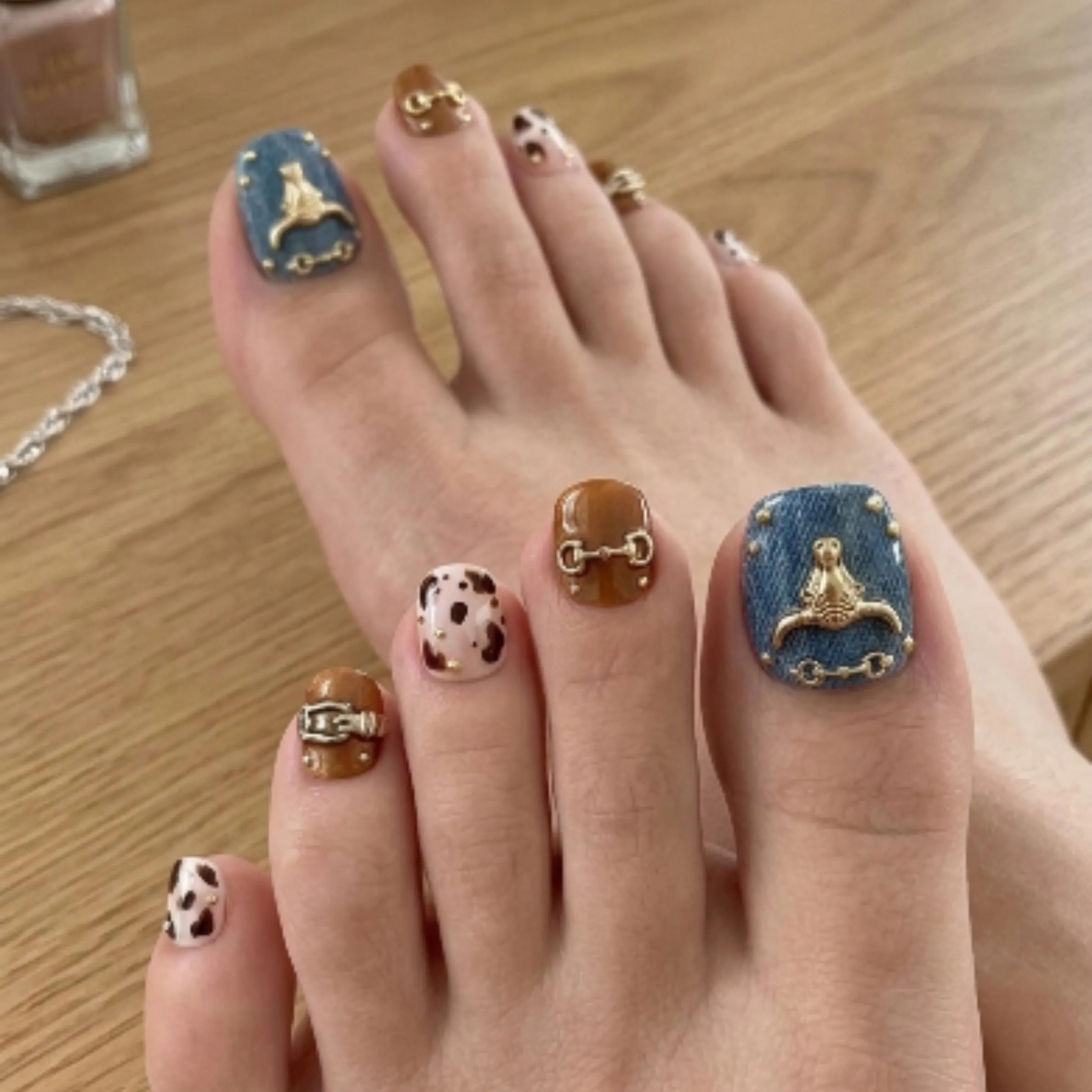 press on toes, coastal cowgirl, press on nails, custom press on nails, fake nails, Nails Art, stained glass nails, gold press on nails, 3d press on nails, luxury press on nails, handmade press on nails