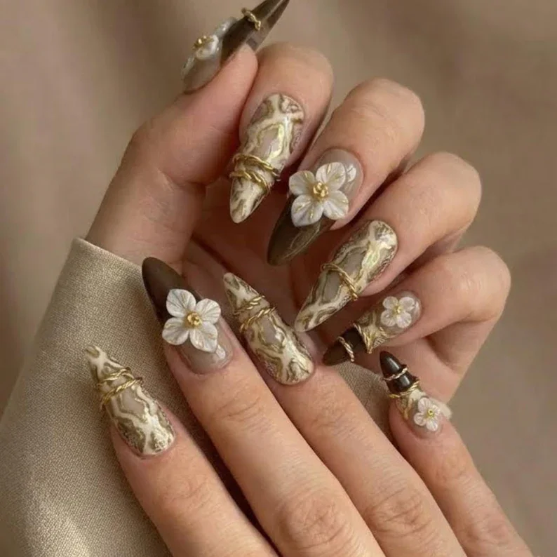Luxe Nail Set, Floral Nail Design, press on nails, custom press on nails, fake nails, Nails Art, stained glass nails, gold press on nails, 3d press on nails, luxury press on nails, handmade press on nails
