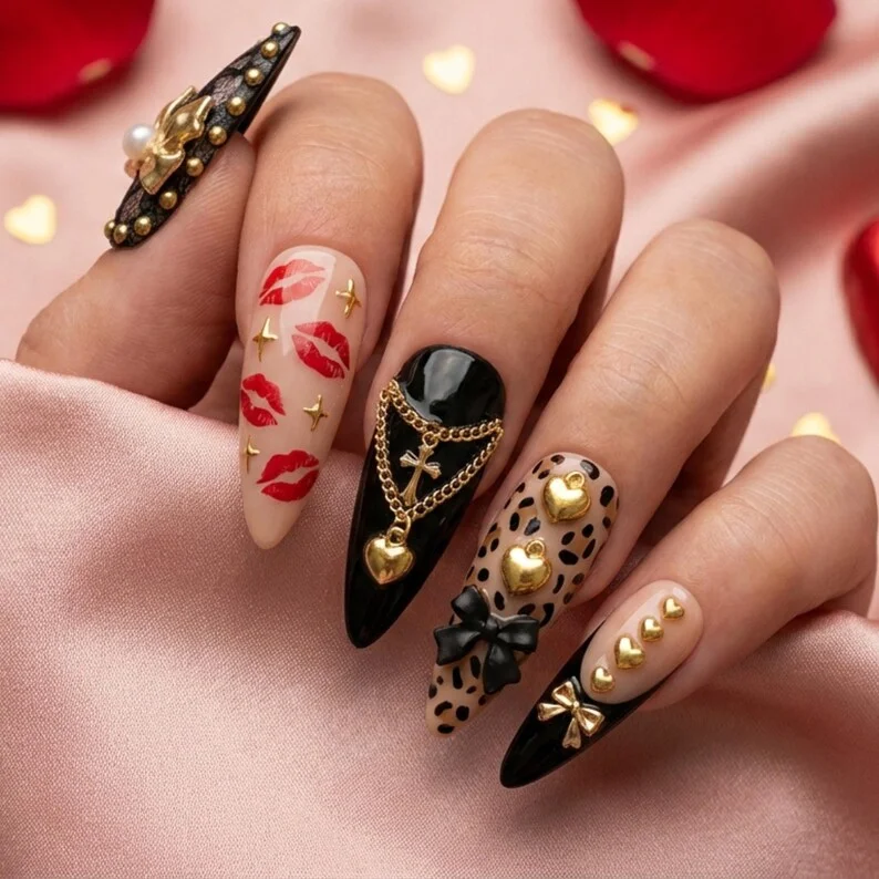press on nails, custom press on nails, fake nails, Nails Art, stained glass nails, gold press on nails, 3d press on nails, luxury press on nails, handmade press on nails