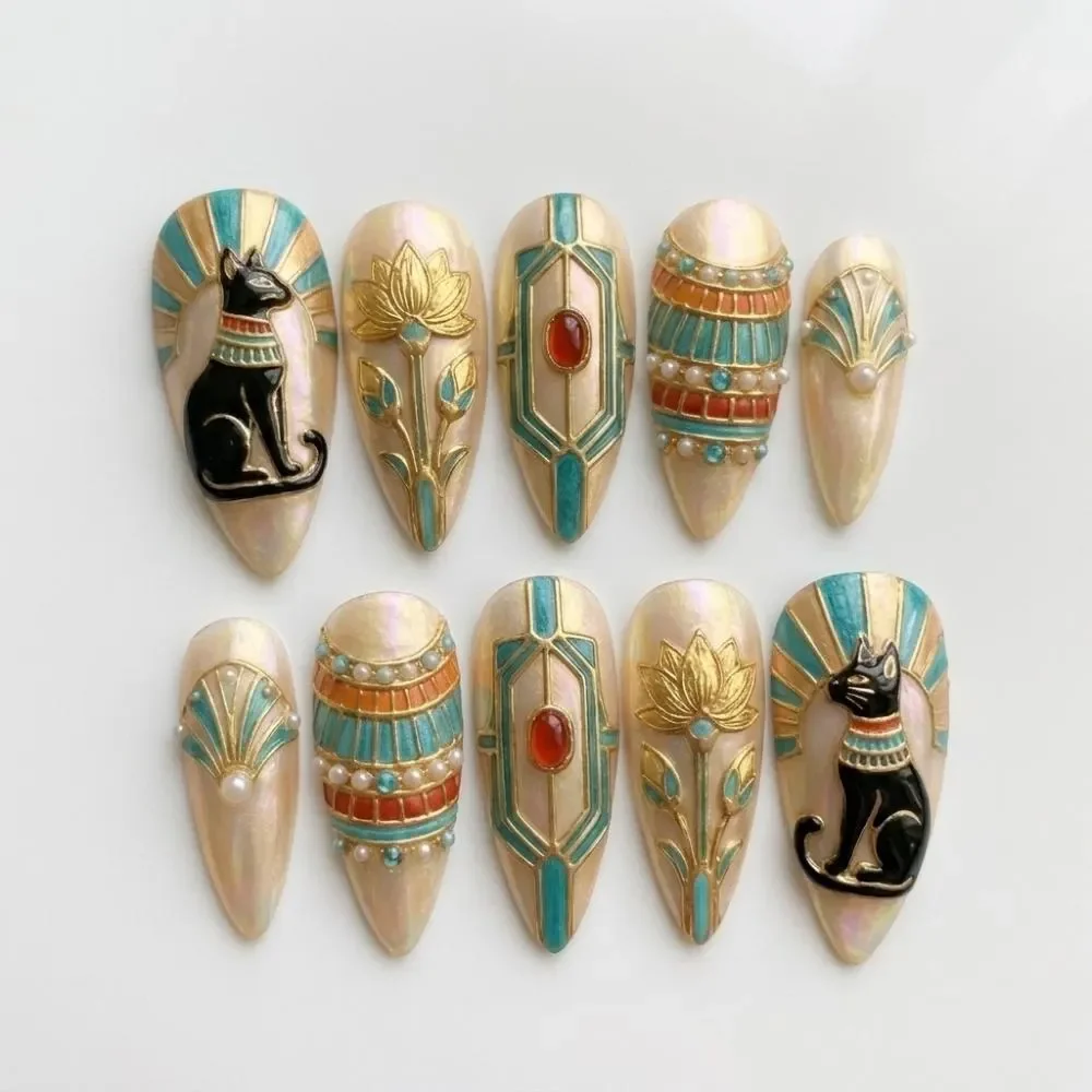 press on nails, custom press on nails, fake nails, Nails Art, stained glass nails, gold press on nails, 3d press on nails, luxury press on nails, handmade press on nails