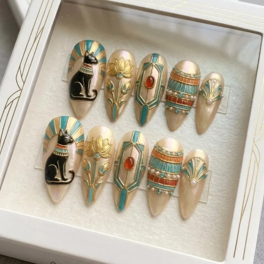 press on nails, custom press on nails, fake nails, Nails Art, stained glass nails, gold press on nails, 3d press on nails, luxury press on nails, handmade press on nails