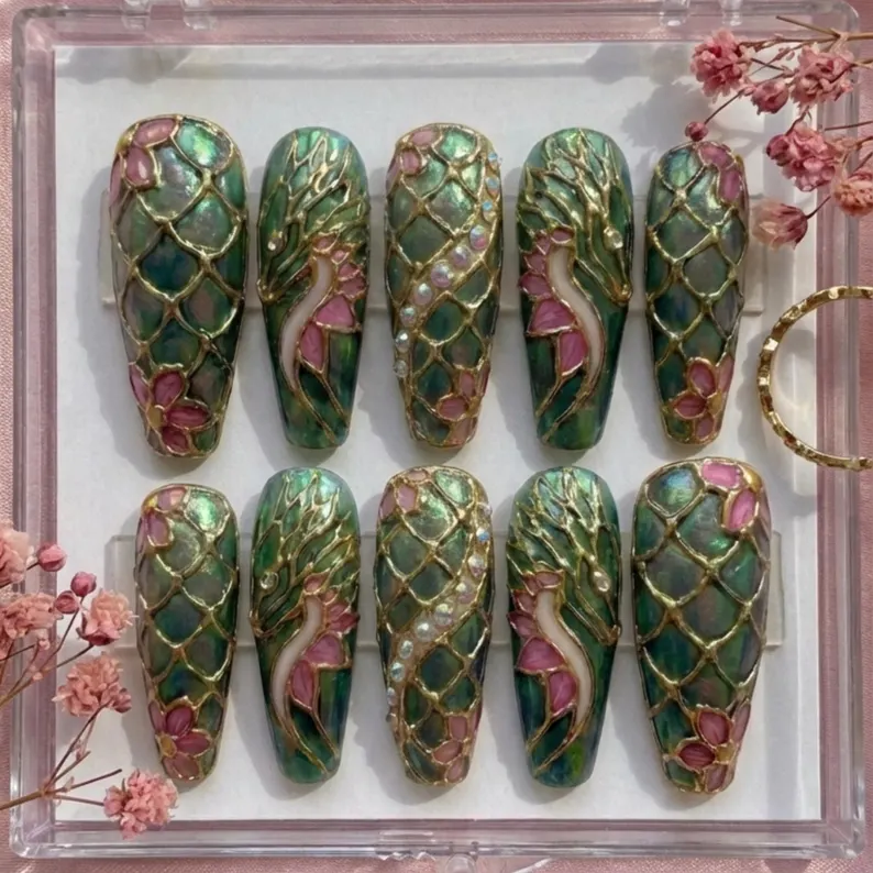 gold chrome nails, dragoncore art, press on nails, custom press on nails, fake nails, Nails Art, stained glass nails, gold press on nails, 3d press on nails, luxury press on nails, handmade press on nails