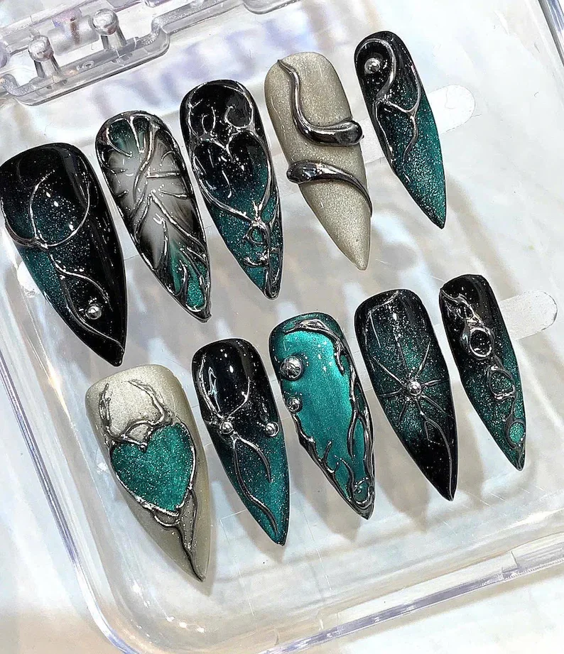 press on nails, custom press on nails, fake nails, Nails Art, stained glass nails, gold press on nails, 3d press on nails, luxury press on nails, handmade press on nails