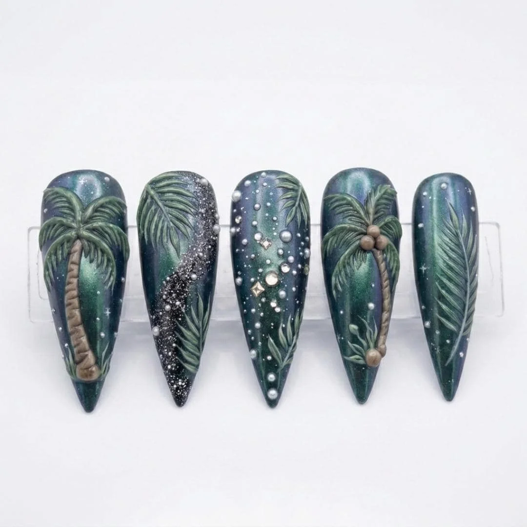 press on nails, custom press on nails, fake nails, Nails Art, stained glass nails, gold press on nails, 3d press on nails, luxury press on nails, handmade press on nails
