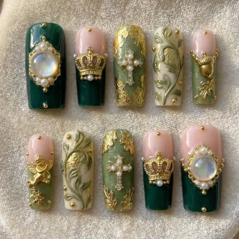 gold crown charms, angel charm nails, press on nails, custom press on nails, fake nails, Nails Art, stained glass nails, gold press on nails, 3d press on nails, luxury press on nails, handmade press on nails