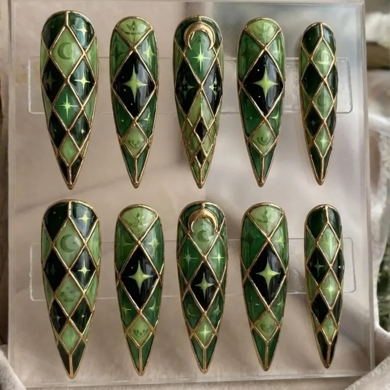 press on nails, custom press on nails, fake nails, Nails Art, stained glass nails, gold press on nails, 3d press on nails, luxury press on nails, handmade press on nails