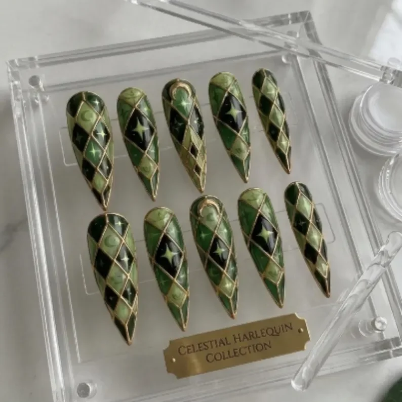 press on nails, custom press on nails, fake nails, Nails Art, stained glass nails, gold press on nails, 3d press on nails, luxury press on nails, handmade press on nails