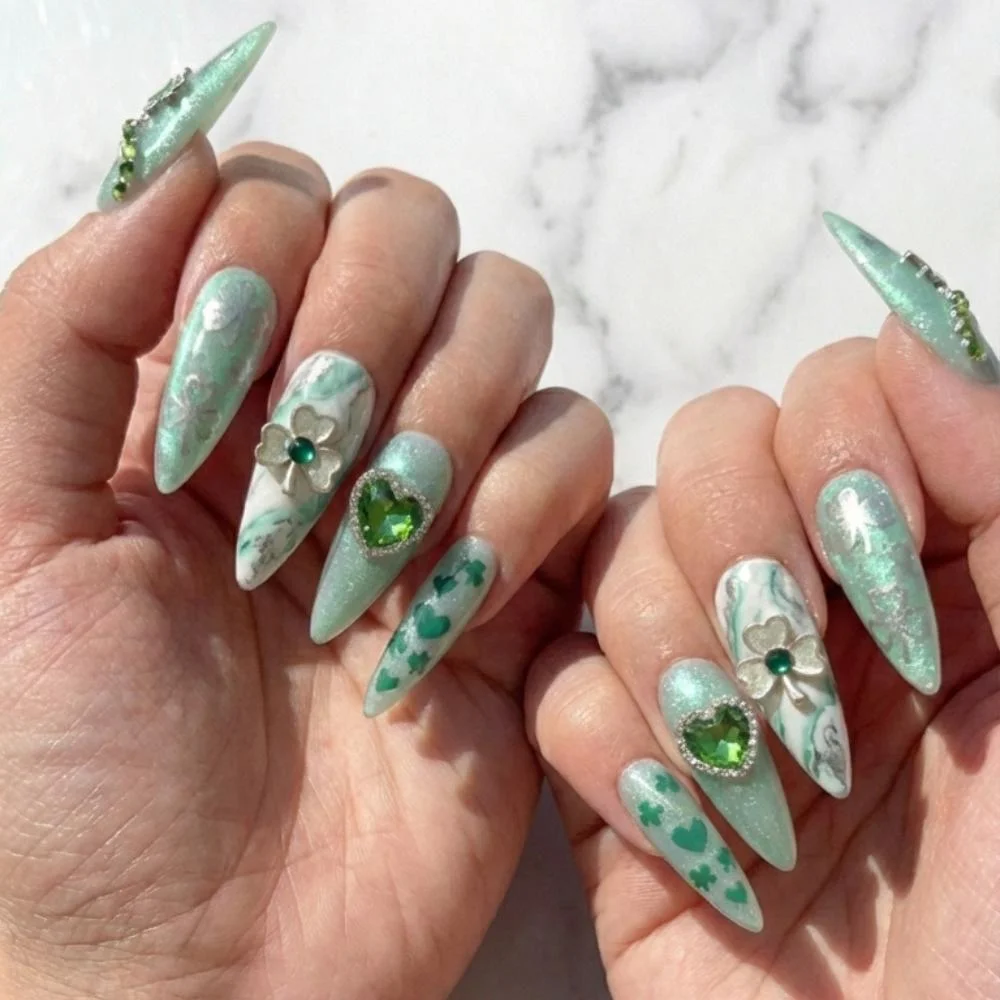 press on nails, custom press on nails, fake nails, Nails Art, stained glass nails, gold press on nails, 3d press on nails, luxury press on nails, handmade press on nails