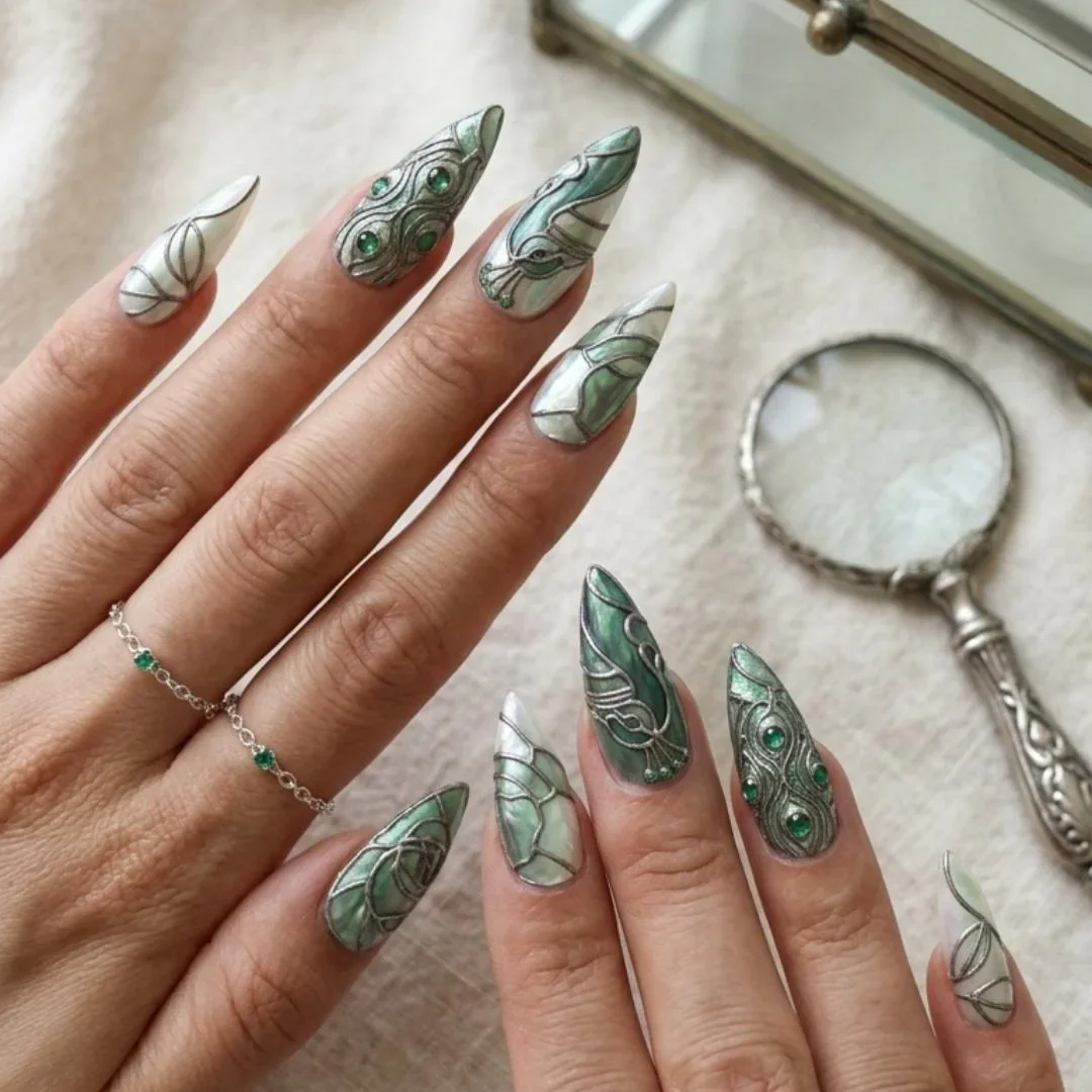 press on nails, custom press on nails, fake nails, Nails Art, stained glass nails, gold press on nails, 3d press on nails, luxury press on nails, handmade press on nails