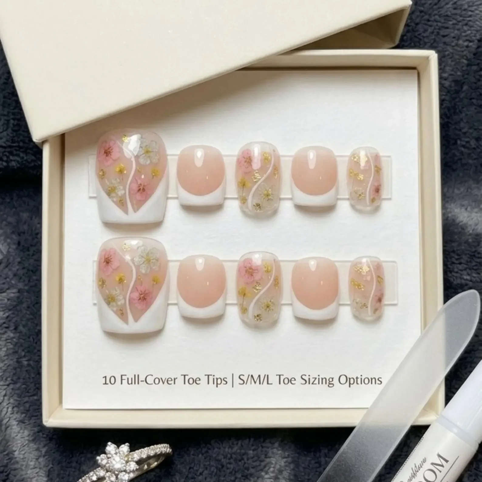 dried flower nail art, French tip pedicure, press on nails, custom press on nails, fake nails, Nails Art, stained glass nails, gold press on nails, 3d press on nails, luxury press on nails, handmade press on nails