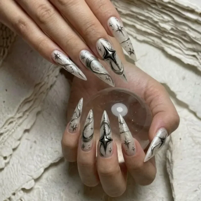 Luxury Nail Set, Silver Chrome Finish, press on nails, custom press on nails, fake nails, Nails Art, stained glass nails, gold press on nails, 3d press on nails, luxury press on nails, handmade press on nails
