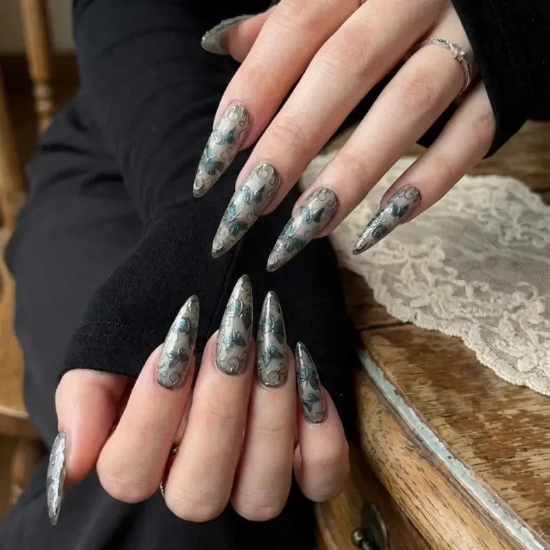 silver chrome nails, art nouveau nails, press on nails, custom press on nails, fake nails, Nails Art, stained glass nails, gold press on nails, 3d press on nails, luxury press on nails, handmade press on nails