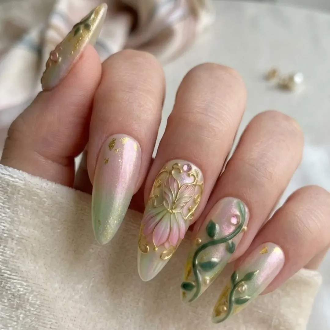 press on nails, custom press on nails, fake nails, Nails Art, stained glass nails, gold press on nails, 3d press on nails, luxury press on nails, handmade press on nails