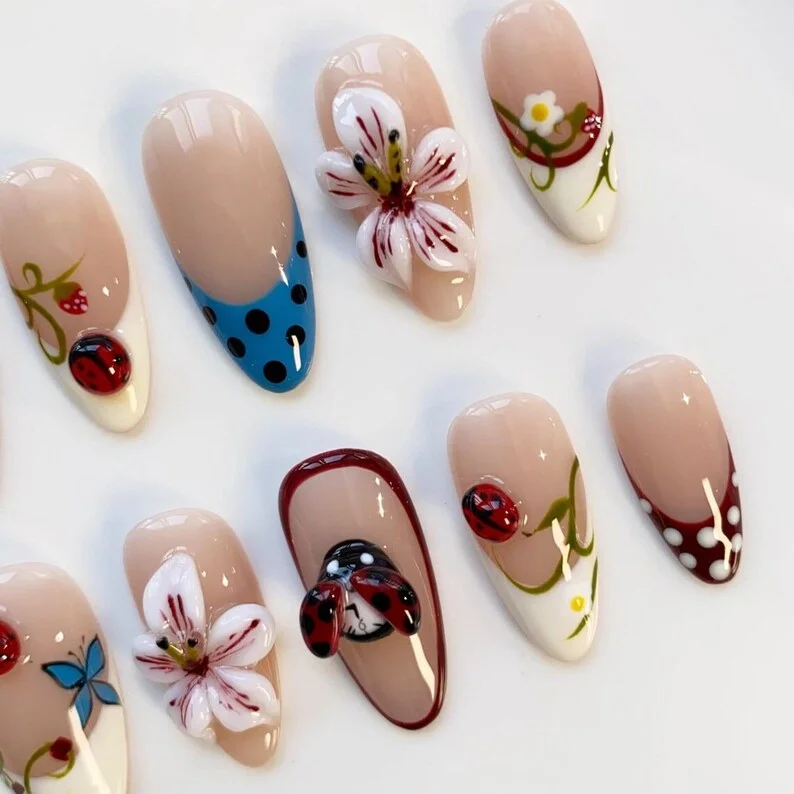 press on nails, custom press on nails, fake nails, Nails Art, stained glass nails, gold press on nails, 3d press on nails, luxury press on nails, handmade press on nails