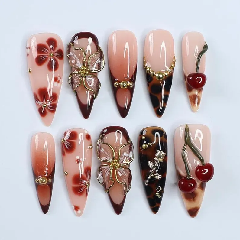 press on nails, custom press on nails, fake nails, Nails Art, stained glass nails, gold press on nails, 3d press on nails, luxury press on nails, handmade press on nails