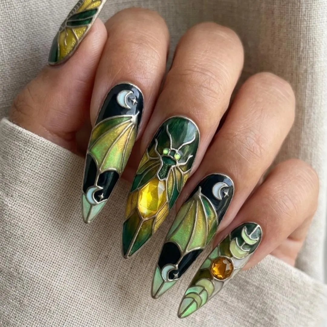 press on nails, custom press on nails, fake nails, Nails Art, stained glass nails, gold press on nails, 3d press on nails, luxury press on nails, handmade press on nails
