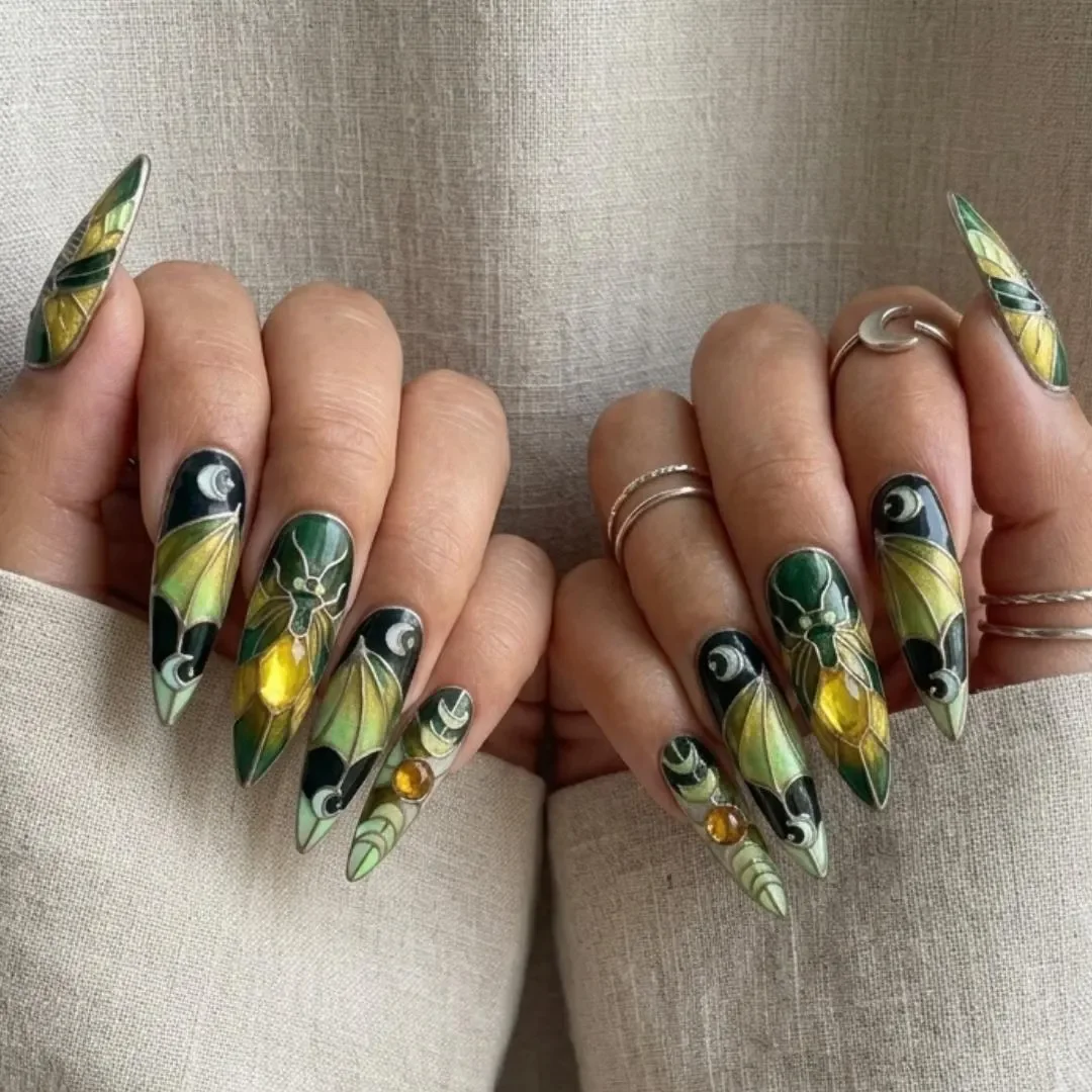press on nails, custom press on nails, fake nails, Nails Art, stained glass nails, gold press on nails, 3d press on nails, luxury press on nails, handmade press on nails