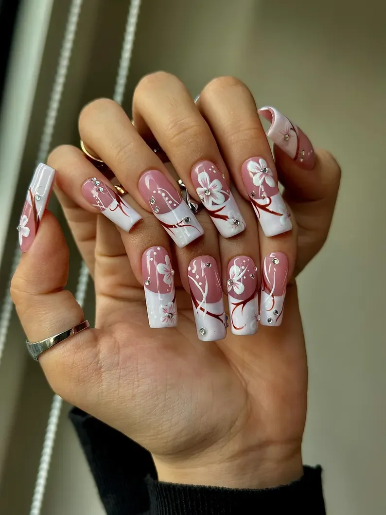 press on nails, custom press on nails, fake nails, Nails Art, stained glass nails, gold press on nails, 3d press on nails, luxury press on nails, handmade press on nails