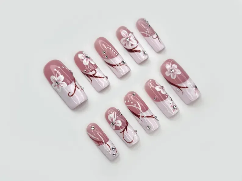 press on nails, custom press on nails, fake nails, Nails Art, stained glass nails, gold press on nails, 3d press on nails, luxury press on nails, handmade press on nails