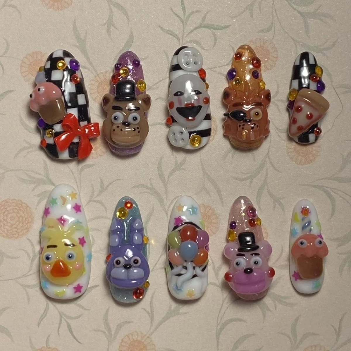 press on nails, custom press on nails, fake nails, Nails Art, stained glass nails, gold press on nails, 3d press on nails, luxury press on nails, handmade press on nails