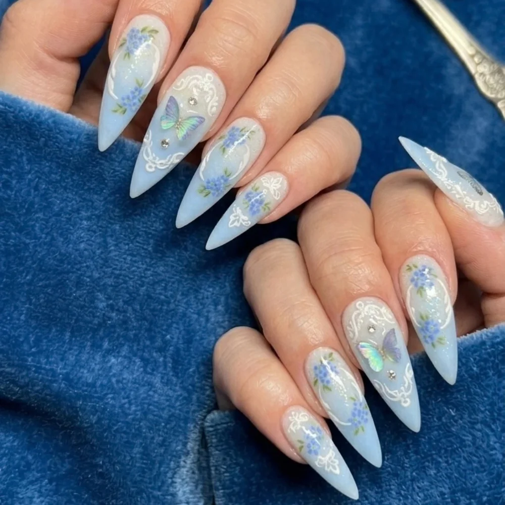 press on nails, custom press on nails, fake nails, Nails Art, stained glass nails, gold press on nails, 3d press on nails, luxury press on nails, handmade press on nails