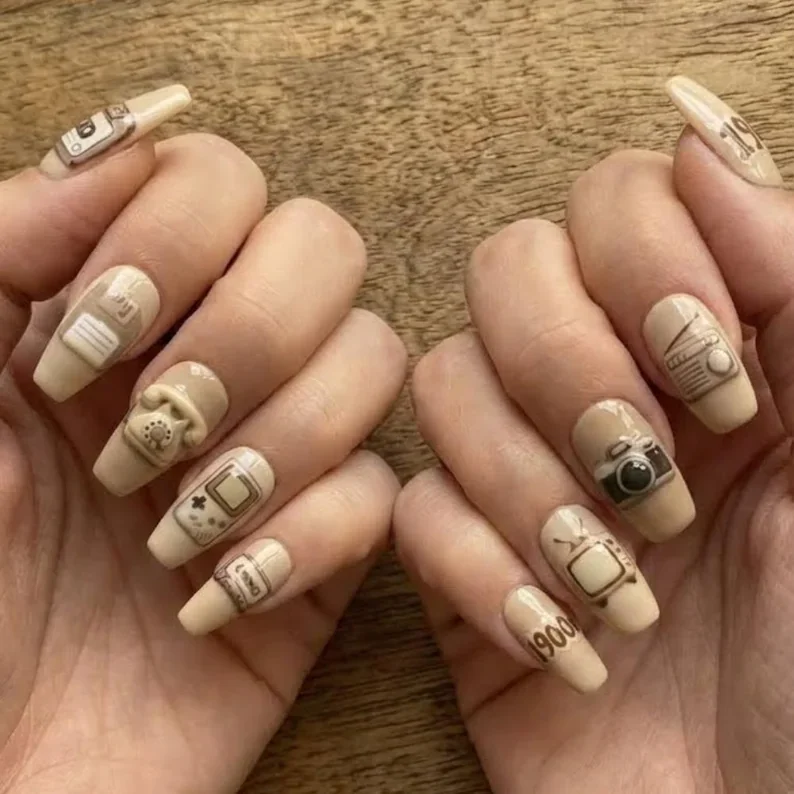 1990s nail design, patient with me, press on nails, custom press on nails, fake nails, Nails Art, stained glass nails, gold press on nails, 3d press on nails, luxury press on nails, handmade press on nails