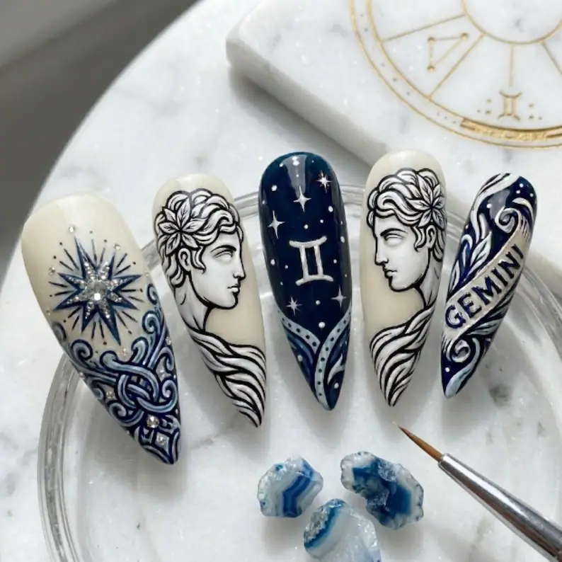 press on nails, custom press on nails, fake nails, Nails Art, stained glass nails, gold press on nails, 3d press on nails, luxury press on nails, handmade press on nails