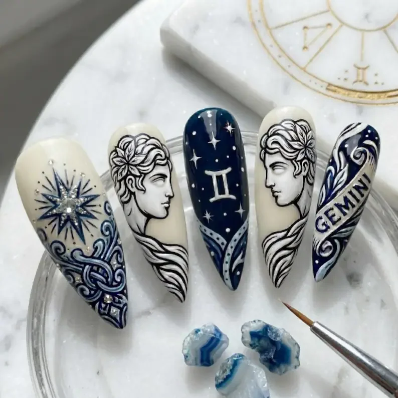 press on nails, custom press on nails, fake nails, Nails Art, stained glass nails, gold press on nails, 3d press on nails, luxury press on nails, handmade press on nails