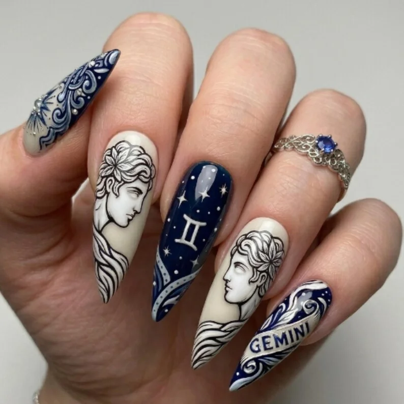 press on nails, custom press on nails, fake nails, Nails Art, stained glass nails, gold press on nails, 3d press on nails, luxury press on nails, handmade press on nails