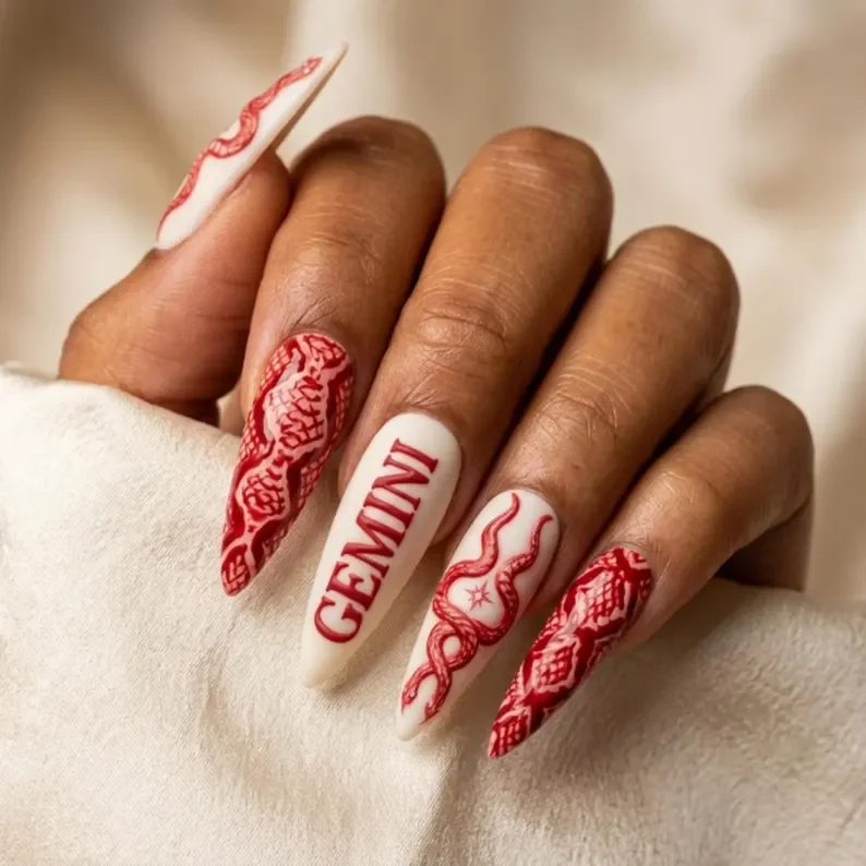 press on nails, custom press on nails, fake nails, Nails Art, stained glass nails, gold press on nails, 3d press on nails, luxury press on nails, handmade press on nails