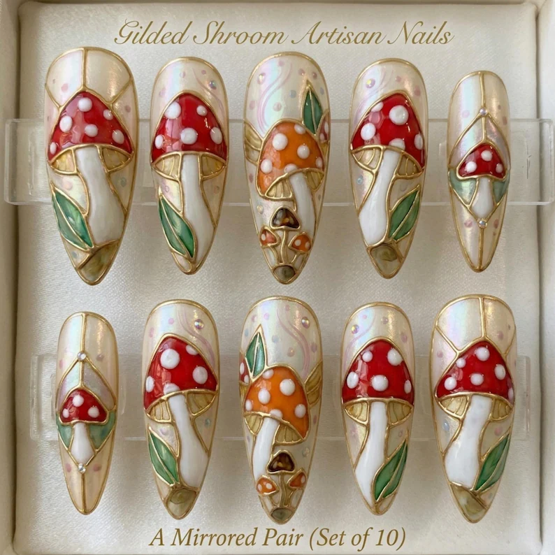 press on nails, custom press on nails, fake nails, Nails Art, stained glass nails, gold press on nails, 3d press on nails, luxury press on nails, handmade press on nails