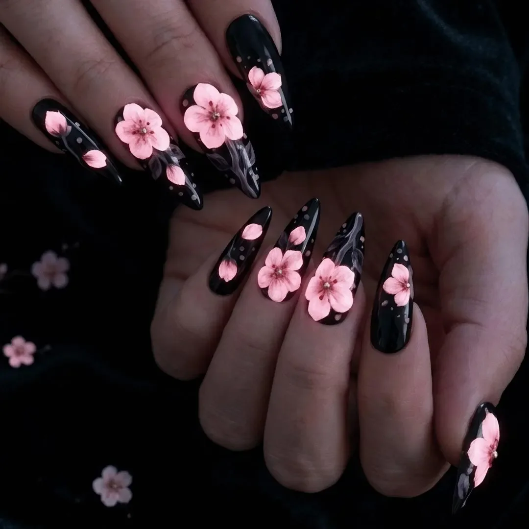 press on nails, custom press on nails, fake nails, Nails Art, stained glass nails, gold press on nails, 3d press on nails, luxury press on nails, handmade press on nails