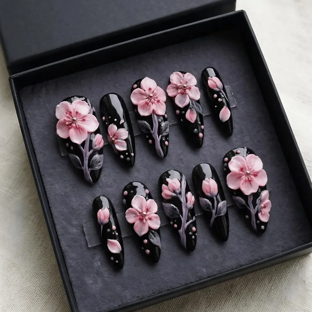 press on nails, custom press on nails, fake nails, Nails Art, stained glass nails, gold press on nails, 3d press on nails, luxury press on nails, handmade press on nails