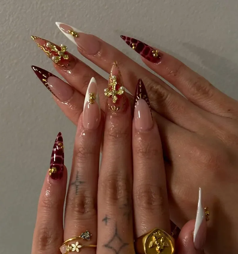 press on nails, custom press on nails, fake nails, Nails Art, stained glass nails, gold press on nails, 3d press on nails, luxury press on nails, handmade press on nails
