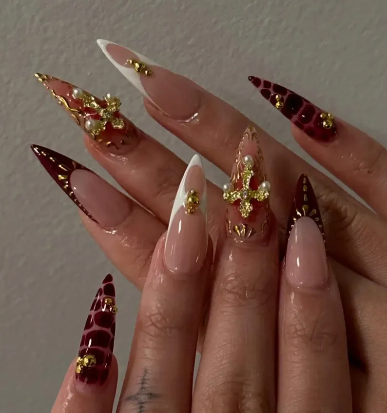 press on nails, custom press on nails, fake nails, Nails Art, stained glass nails, gold press on nails, 3d press on nails, luxury press on nails, handmade press on nails