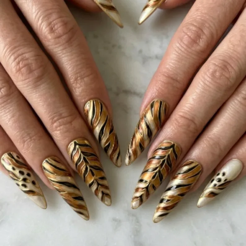 iridescent animal print, luxury nail set, press on nails, custom press on nails, fake nails, Nails Art, stained glass nails, gold press on nails, 3d press on nails, luxury press on nails, handmade press on nails
