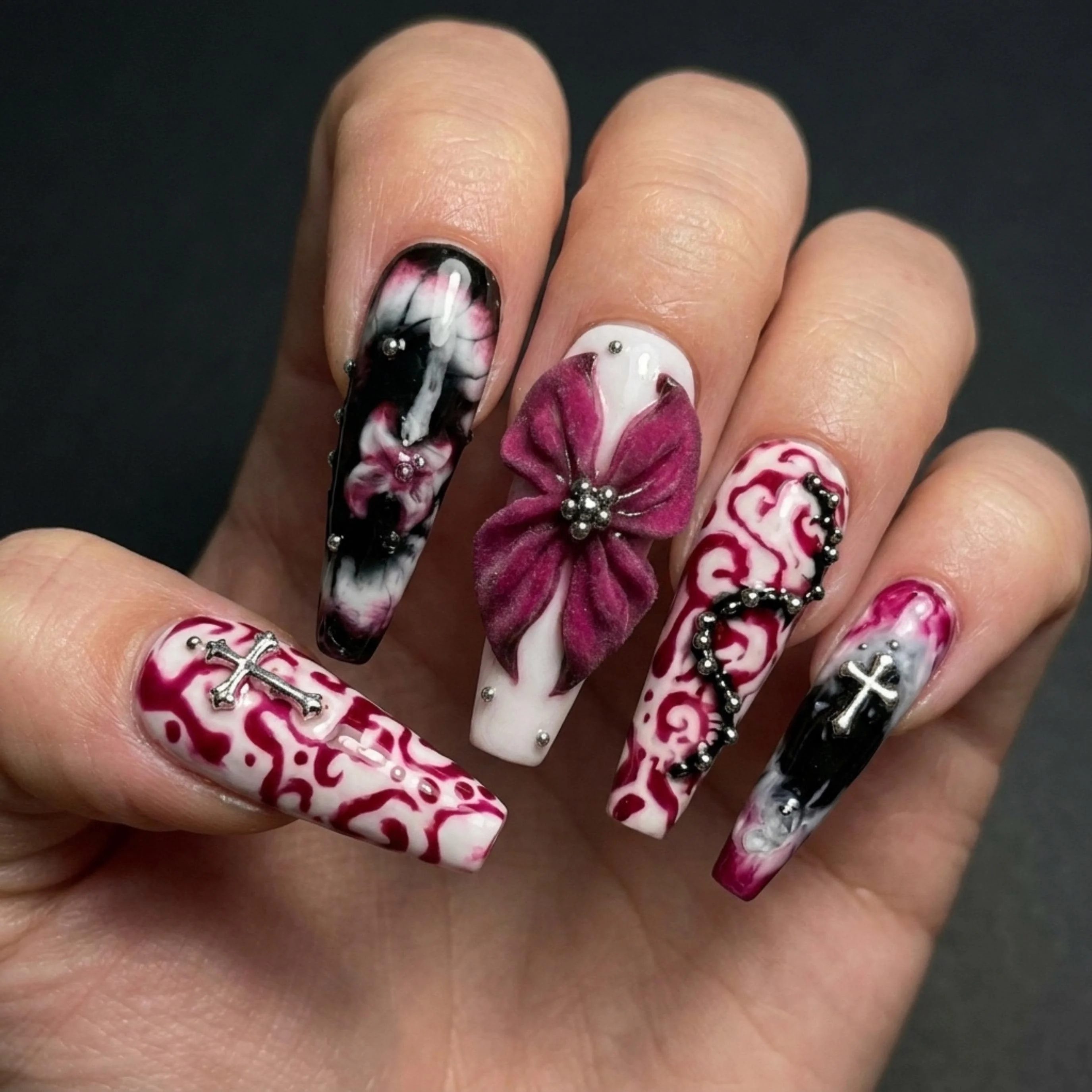 press on nails, custom press on nails, fake nails, Nails Art, stained glass nails, gold press on nails, 3d press on nails, luxury press on nails, handmade press on nails