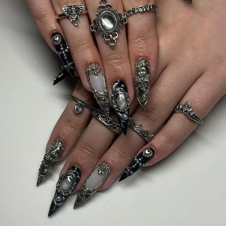 press on nails, custom press on nails, fake nails, Nails Art, stained glass nails, gold press on nails, 3d press on nails, luxury press on nails, handmade press on nails