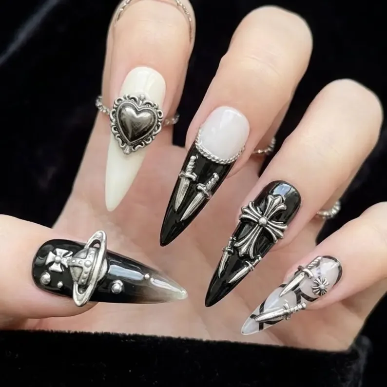 luxury press on nails, grunge nail style, press on nails, custom press on nails, fake nails, Nails Art, stained glass nails, gold press on nails, 3d press on nails, handmade press on nails